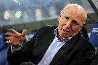 Fussball: 1. Bundesliga Saison 2010/2011: Wolfsburg, HOENESS