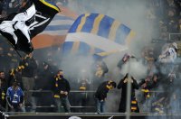 Fussball International  Testspiel: Bosnien-Herzegowina Fans mit Fahnen