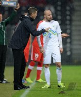 Fussball International WM Quali 2014: Trainer Katanec (Slowenien) mit Misco Brecko (Slowenien)
