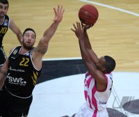 Basketball 1. Bundesliga 17/18 Hauptrunde: Walter Tigers Tuebingen - Telekom Baskets Bonn