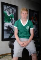 Fussball 1. Bundesliga, Saison 2012/2013, Werder Bremen: Kevin de Bruyne exklusiven Pressefoto ULMER Fotoshooting