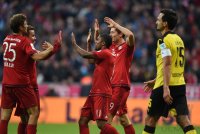 Fussball 1. Bundesliga Saison 15/16: FC Bayern Muenchen - Borussia Dortmund