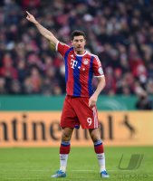 Fussball DFB Pokal Achtelfinale 14/15: Robert Lewandowski (FC Bayern Muenchen)