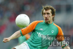 Fussball 1. Bundesliga: BREMEN, BAUMANN Einzelaktion