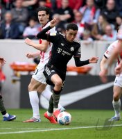 Fussball 1. Bundesliga  Saison  2025/2026  28. Spieltag SC Freiburg - FC Bayern Muenchen