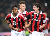FUSSBALL SERIE A:  JUBEL mit Robinho und Stephan El Shaarawy, Montolivo Riccardo  (v. li., AC Mailand)