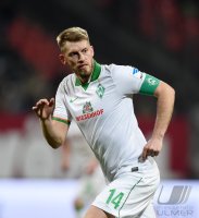 Fussball 1. Bundesliga 13/14: Aaron Hunt (SV Werder Bremen)