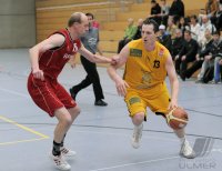 Basketball   UE 40    SV 03 Tuebingen - TV Langen