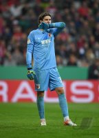 Fussball DFB Pokal 2. Runde 16/17: FC Bayern Muenchen - FC Augsburg