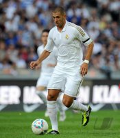 Fussball International, Testspiel: Real Madrid, BENZEMA am Ball