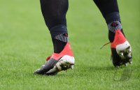 Fussball 1. Bundesliga Saison 18/19: VfB Stuttgart - FC Schalke 04