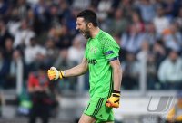 Fussball CHL 16/17 Achtelfinale: Juventus Turin - FC Barcelona