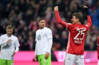 Fussball 1. Bundesliga Saison 16/17: FC Bayern Muenchen - VfL Wolfsburg