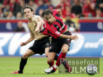 Fussball 1. Bundesliga: Leverkusen - Bayern, Zweikampf