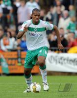 Fussball 1. Bundesliga: Bremen, NALDO am Ball
