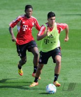 Fussball 1. Bundesliga 11/12: FC Bayern Muenchen Training in Doha