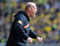 FUSSBALL, 1. BUNDESLIGA, 29. Spieltag: Bremen, SCHAAF