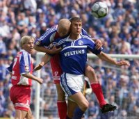 Fussball  1. Bundesliga  2000/2001: FC Schalke 04 - Spvgg Unterhaching