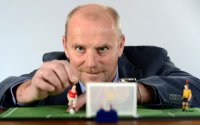 Fussball 1. Bundesliga Saison 12/13: Thomas Schaaf im exklusiven Pressefoto ULMER Shooting