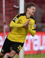 Fussball DFB Pokal Viertelfinale 15/16: VfB Stuttgart - Borussia Dortmund