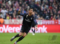 Fussball CHL 16/17 Achtelfinale: FC Bayern Muenchen - Real Madrid