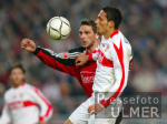 Fussball 1. Bundesliga: Stuttgart - Nuernberg, Zweikampf