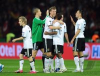 Fussball International EM 2012-Qualifikation:  Marko MARIN, Manuel NEUER, Per MERTESACKER,  CACAU, Heiko WESTERMANN (v.li., Deutschland)
