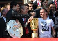 Fussball: FC Bayern feiert zum Saisonabschluss auf dem Marienplatz