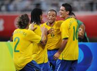 FUSSBALL  Olympia 2008   Viertelfinale  Maenner   Brasilien - Kamerun