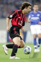 Fussball International UCL: Mailand, PIRLO Einzelaktion am Ball