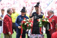 Fussball 1. Bundesliga Saison 16/17: FC Bayern Muenchen - SC Freiburg