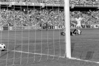Fussball 1. Bundesliga, Saison 1974/1975, 1. Spieltag: Offenbach - Bayern 6:0