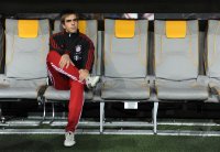 Fussball DFB Pokal 11/12 :  Philipp Lahm (FC Bayern Muenchen) auf der Ersatzbank