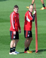 Fussball 1. Bundesliga 11/12: FC Bayern Muenchen Training in Doha