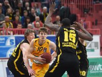 Basketball 1. Bundesliga 14/15 Hauptrunde: Walter Tigers Tuebingen - MHP RIESEN Ludwigsburg