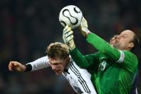 Fussball International: Deutschland - USA, Zweikampf