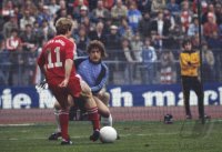 Fussball Karlsruhe - Bayern: Rummenigge, Schumacher