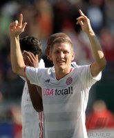 Fussball 1. Bundesliga, Saison 2011/2012:  JUBEL Bastian Schweinsteiger (FC Bayern Muenchen)