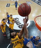 Basketball 1. Bundesliga 2012/2013:  Walter Tigers Tuebingen - Fraport Skyliners Frankfurt