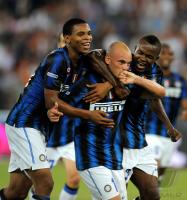 FUSSBALL SERIE A: JUBEL Obiorah Nwankwo, Wesley Sneijder, Victor Obinna (v. li., Inter Mailand)