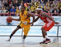 Basketball 1. Bundesliga 2012/2013:  Walter Tigers Tuebingen - FC Bayern Muenchen