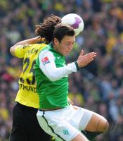 FUSSBALL, 1. BUNDESLIGA, 29. Spieltag: Dortmund - Bremen