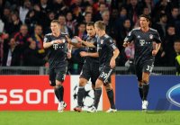 Fussball Champions League  Saison 2010/2011: JUBEL Bastian Schweinsteiger, Miroslav Klose, Toni Kroos (v.li., FC Bayern Muenchen)