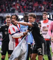 Fussball 1. Bundesliga  Saison  2025/2026  28. Spieltag SC Freiburg - FC Bayern Muenchen