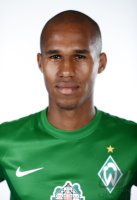 Fussball 1. Bundesliga, Saison 2012/2013, Werder Bremen: Theodor Gebre Selassie im exklusiven Pressefoto ULMER Fotoshooting