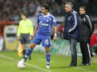 Fussball 1. Bundesliga: S04, NEUER
