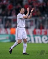 FUSSBALL  International CHL 09/10  Mark van Bommel (FCB)