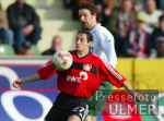 Fussball 1. Bundesliga: Leverkusen - Bremen,  Zweikampf