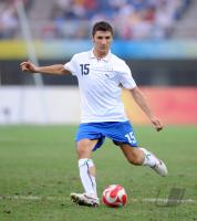 FUSSBALL  Olympia 2008   Vorrunde  Maenner Kamerun - Italien