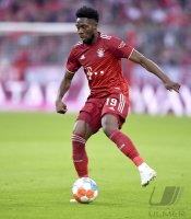 Fussball 1. Bundesliga Saison 21/22: Borussia Dortmund - FC Bayern Muenchen